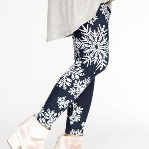 Snowflake Holiday Leggings